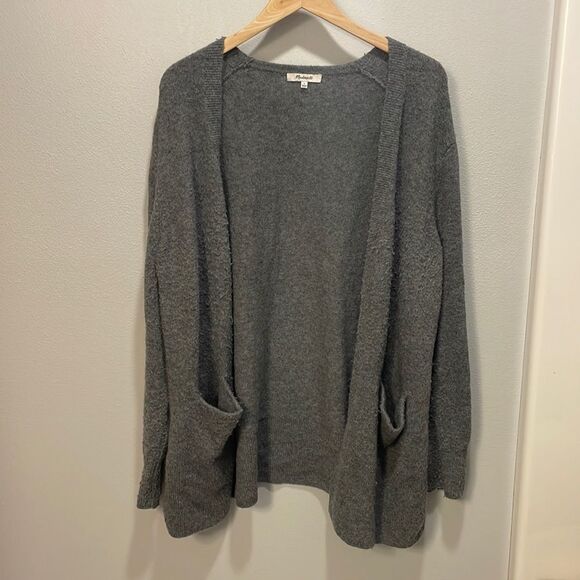 Madewell Sweaters - 𝅺Madewell woman’s grey open cardigan